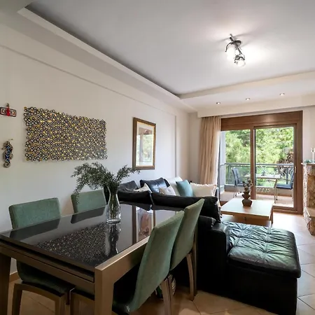 Beside The Sea Apartment