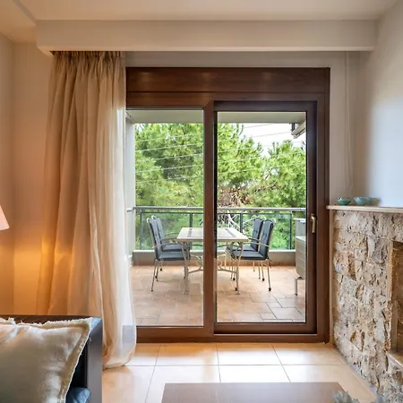 Apartment Beside The Sea
