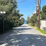 Beside The Sea Apartament Hanioti